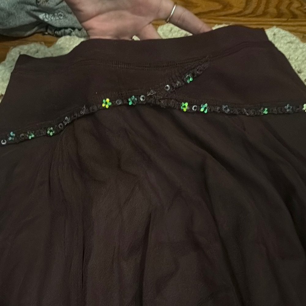 Free People knee length skirt with tulle overlay and sequin on wide pull on wais - Picture 3 of 5